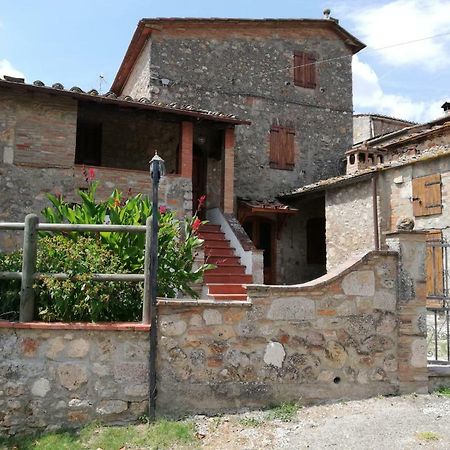 Il Fienile Nella Roccia Guest House Casole d'Elsa Bagian luar foto