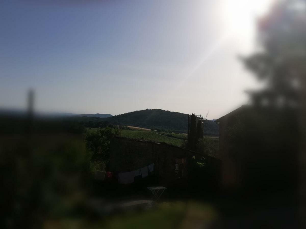 Il Fienile Nella Roccia Guest House Casole d'Elsa Bagian luar foto