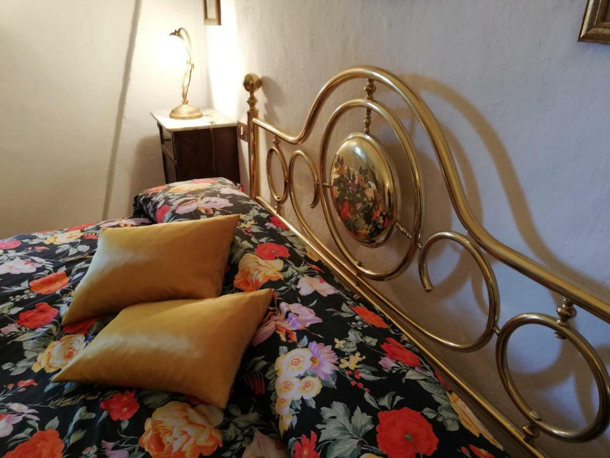 Il Fienile Nella Roccia Guest House Casole d'Elsa Bagian luar foto