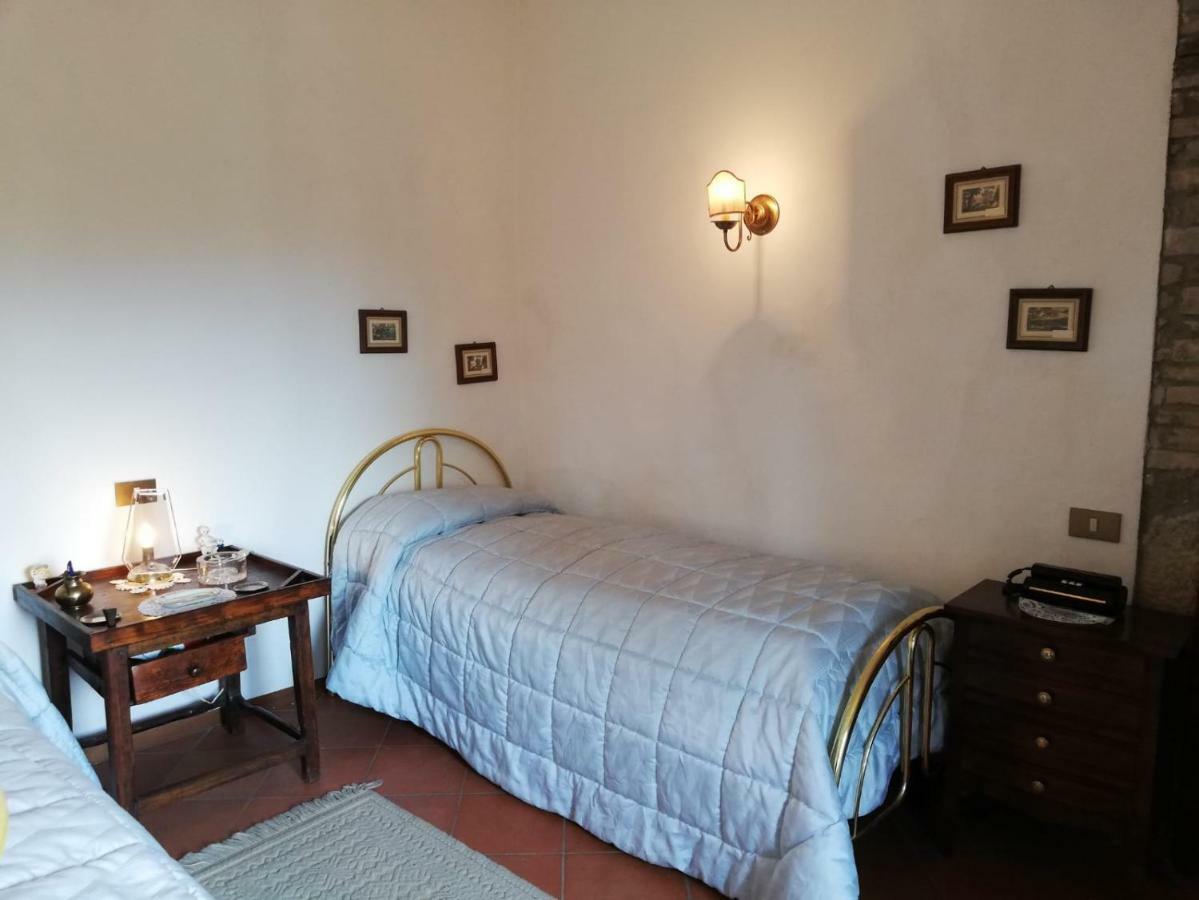 Il Fienile Nella Roccia Guest House Casole d'Elsa Bagian luar foto