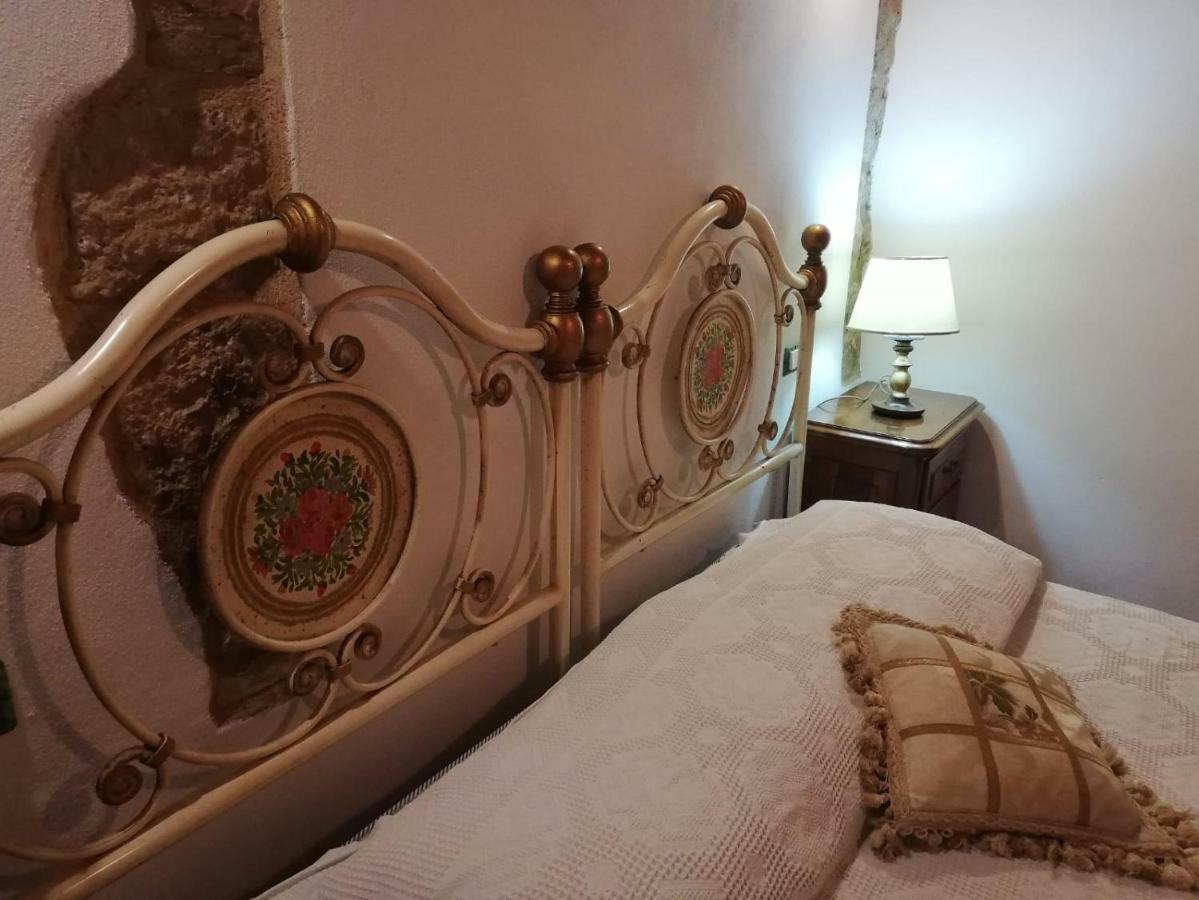 Il Fienile Nella Roccia Guest House Casole d'Elsa Bagian luar foto